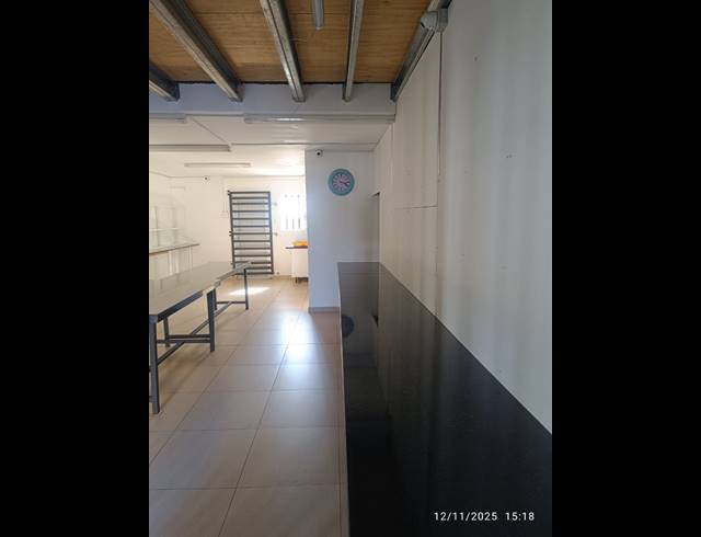 96M² BUSINESS CENTRE TO LET IN BALLITO DISTRICT